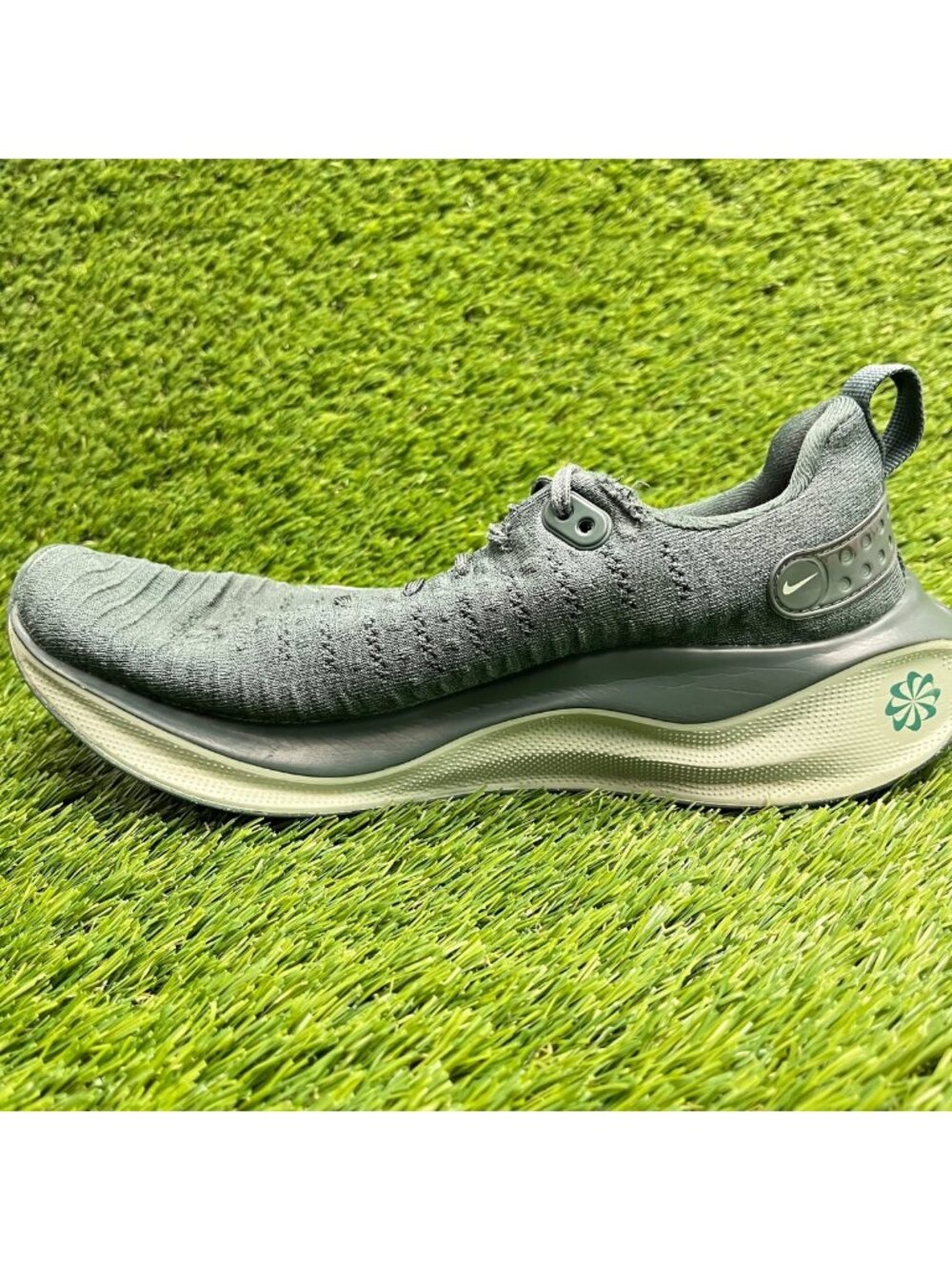 Nike ReactX Infinity Run 4 Vintage Green Womens Size 9.5 Running Shoes Sneakers - Picture 3 of 11